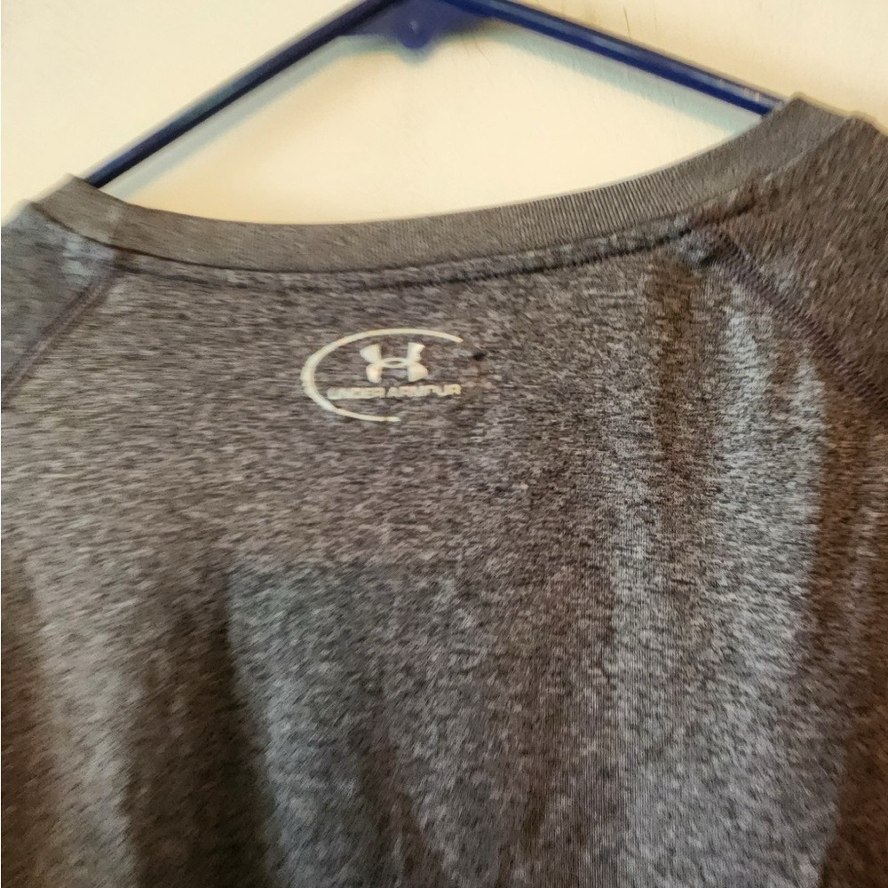 Under Armour heat gear loose fit grey shirt size mens xxl - Picture 4 of 4